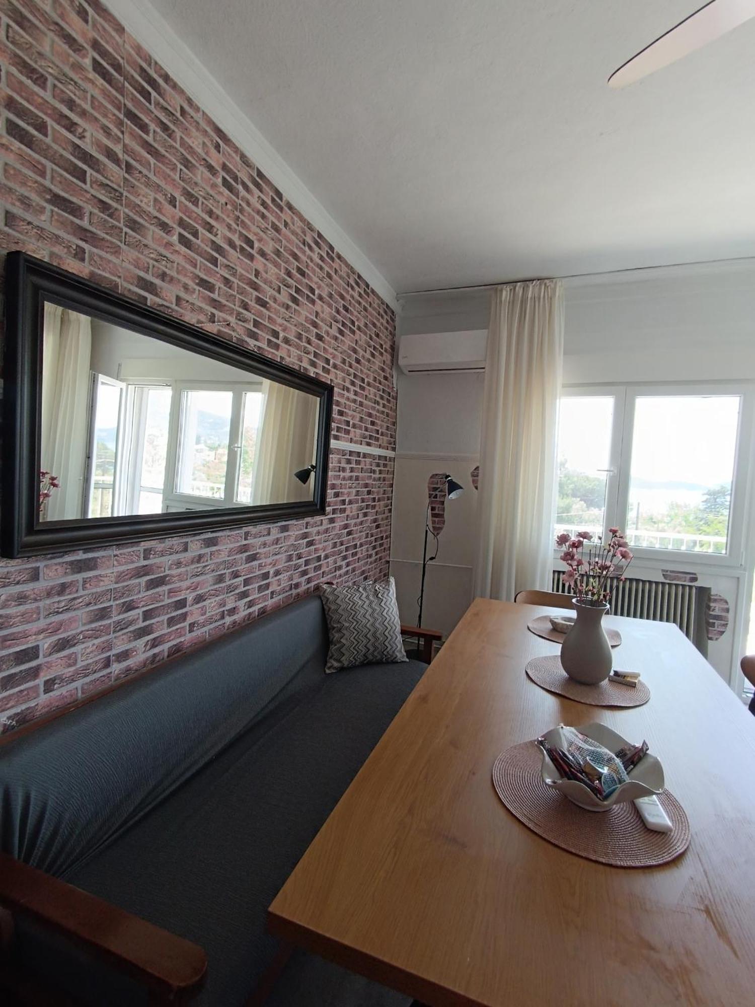 Sea View Palio Apartment Palaiontsiflikion Exterior photo